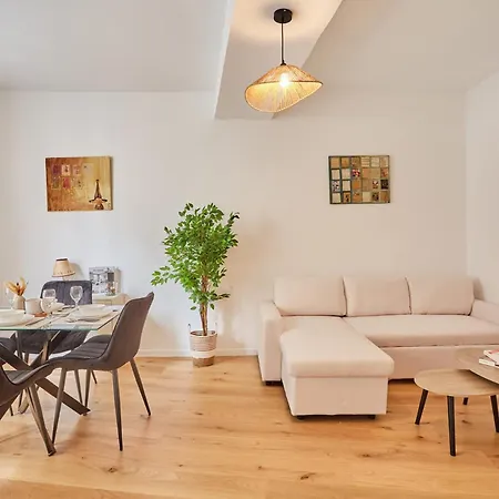 Apartment Center Of Paris